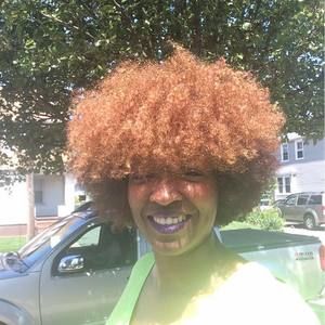 Meet your Posher, Crystal